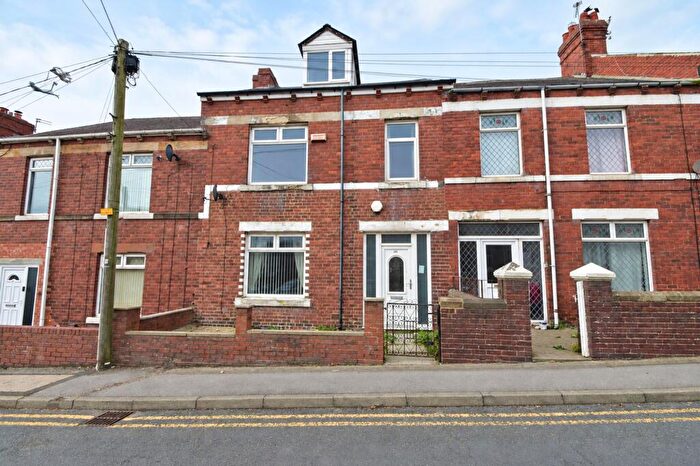 3 Bedroom Terraced House For Sale In Park Road, Stanley, DH9