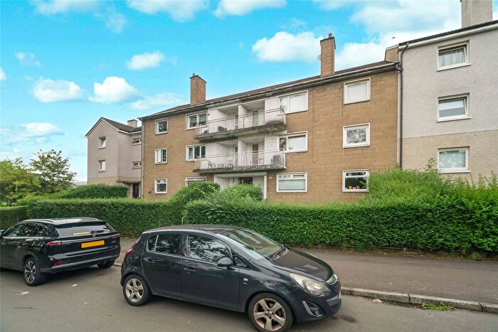2 Bedroom Flat For Sale In Croftfoot Road, Glasgow, Lanarkshire, G45