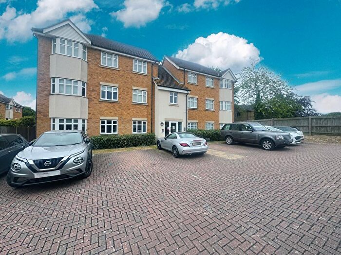 2 Bedroom Flat For Sale In Randall Drive, Orsett Village, RM16