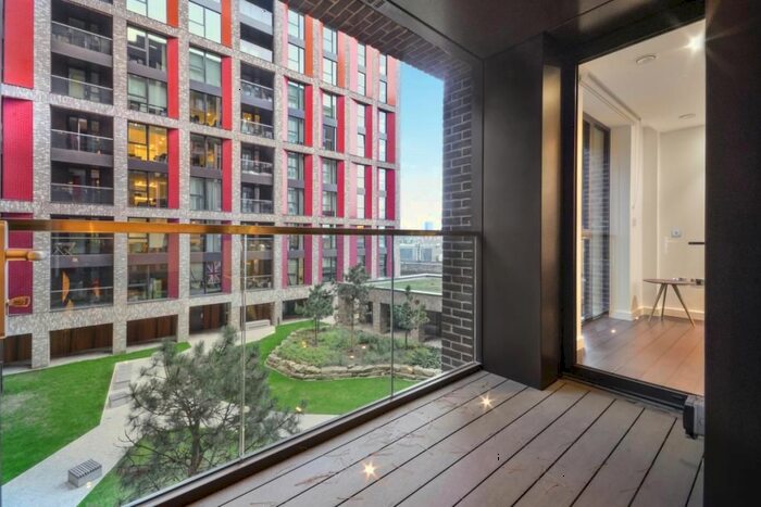 2 Bedroom Flat To Rent In The Residence, Nine Elms, London, SW11