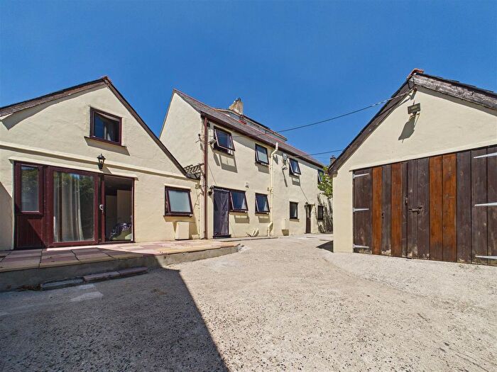 4 Bedroom End Terrace House For Sale In Trevarrack Road, Gulval, Penzance, TR18
