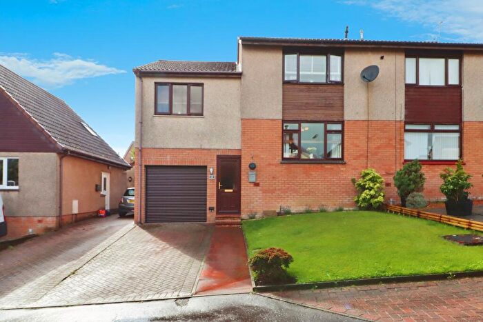 3 Bedroom Semi-Detached House For Sale In Parkland Grove, Comrie, Dunfermline, Fife, KY12