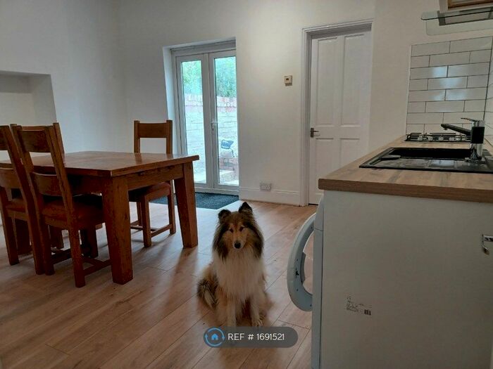 3 Bedroom Terraced House To Rent In Mogg Street, Bristol, BS2