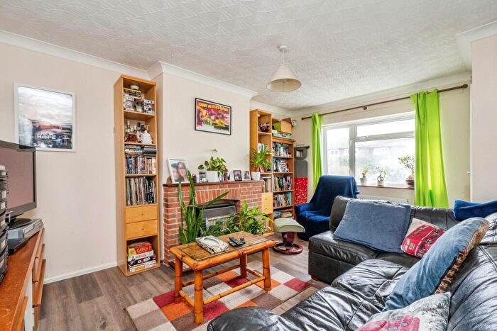3 Bedroom Terraced House For Sale In Mill Pond Road, Gosport, Hampshire, PO12