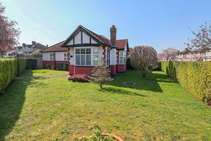 3 Bedroom Detached Bungalow For Sale In Grand Avenue, Surbiton, KT5