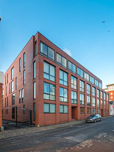 2 Bedroom Flat For Sale In Newhall Court, George Street, Jewellery Quarter, Birmingham, B3