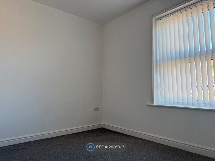 2 Bedroom Terraced House To Rent In Johnson Terrace, Morley, Leeds, LS27