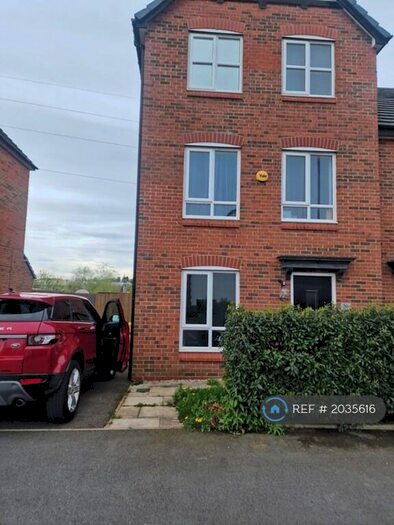 4 Bedroom Semi-Detached House To Rent In Virginia Drive, Swinton, Manchester, M27