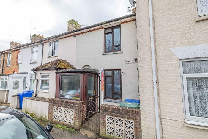 3 Bedroom Terraced House For Sale In Orchard Place, Faversham, Kent, ME13