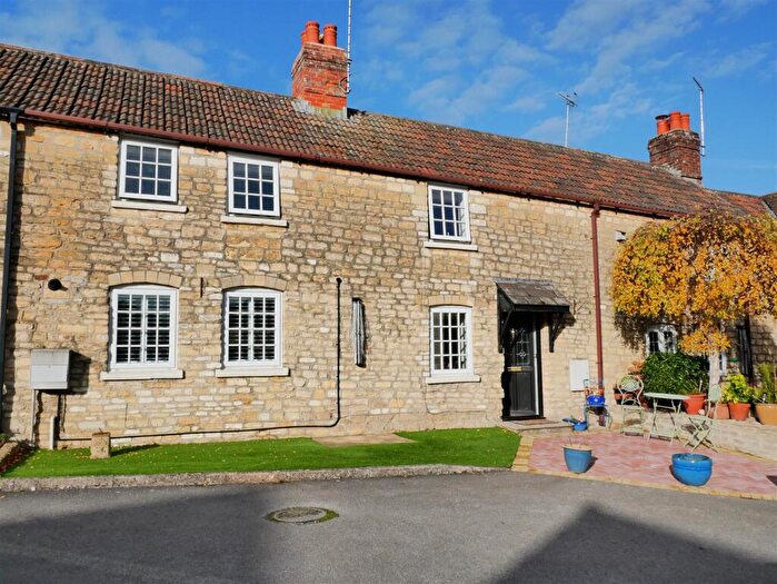 2 Bedroom Terraced House For Sale In North Street, Calne, SN11