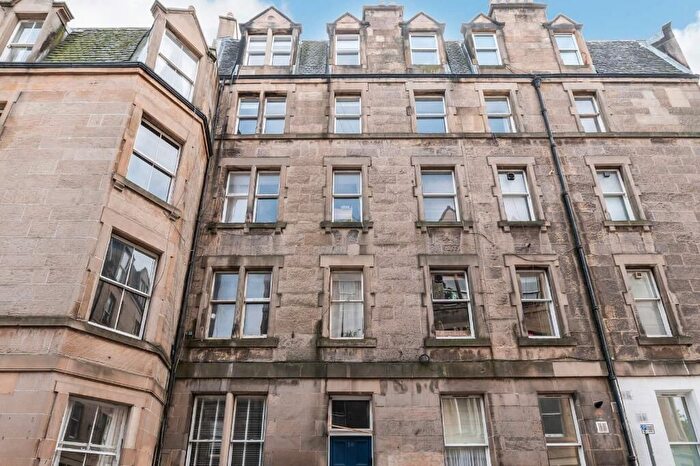 2 Bedroom Flat To Rent In Roseneath Terrace, Marchmont, Edinburgh, EH9