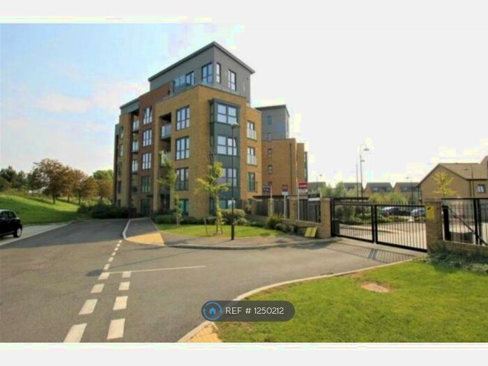 1 Bedroom Flat To Rent In Dreyer House, Oakgrove, Milton Keynes MK10