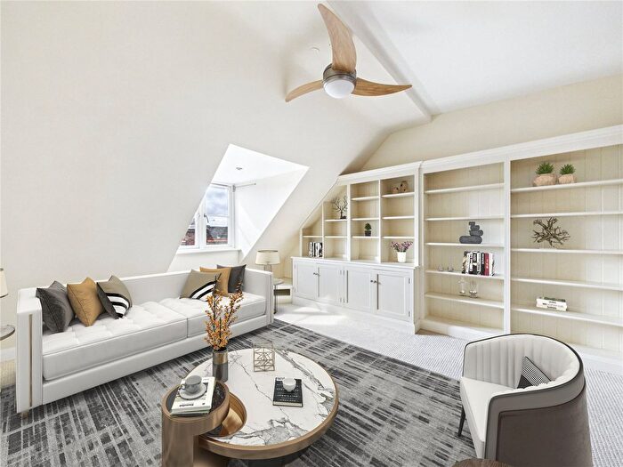 1 Bedroom Flat For Sale In Thoroughfare, Woodbridge, Suffolk, IP12