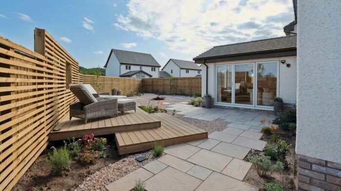 5 Bedroom Detached House For Sale In Rosslynlee, Roslin, Midlothian, EH25