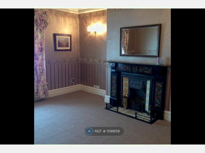 2 Bedroom Flat To Rent In Market St, Abergele, LL22