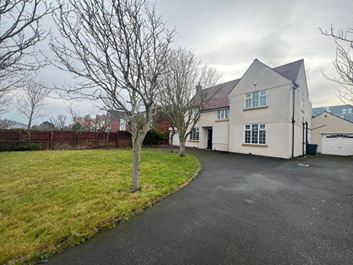 4 Bedroom Detached House To Rent In Clifton Drive North, Lytham St. Annes, FY8