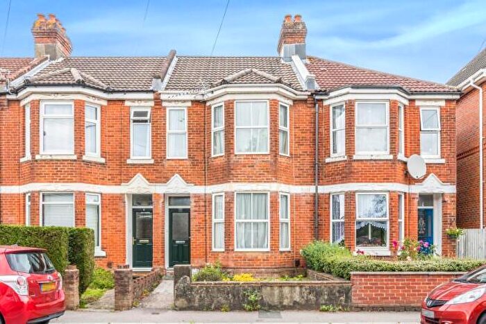 3 Bedroom Terraced House To Rent In Bellemoor Road, Upper Shirley, SO15