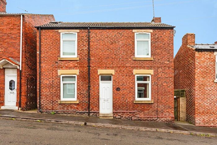 3 Bedroom Detached House For Sale In Wheatcroft Road, Rawmarsh, Rotherham, S62