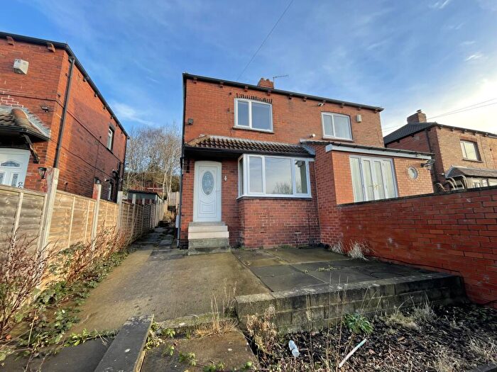 2 Bedroom Semi-Detached House For Sale In Blue Hill Lane, Leeds, LS12