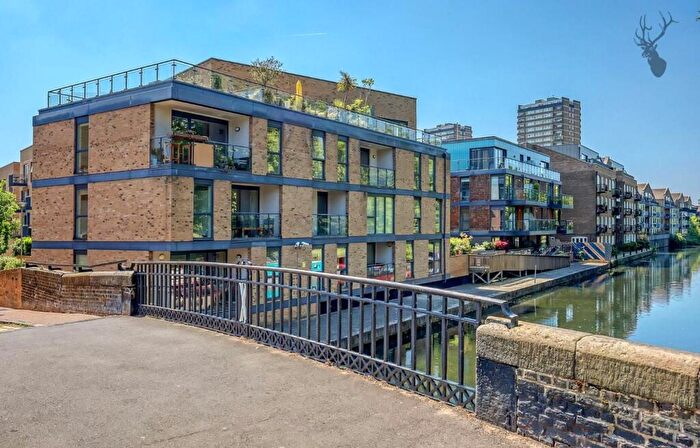 1 Bedroom Flat For Sale In Cyan Apartments, Bow, E3