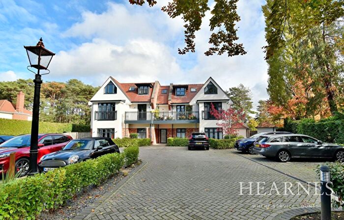 2 Bedroom Flat For Sale In Golf Links Road, Ferndown, BH22