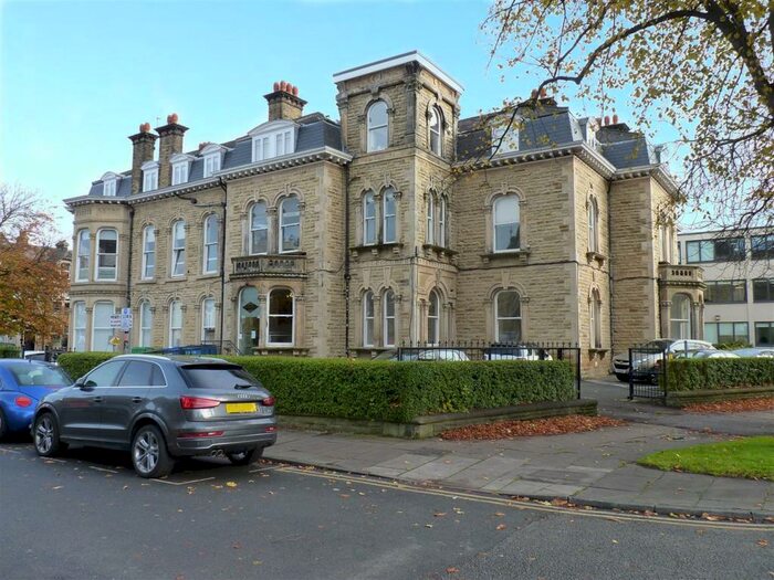 2 Bedroom Flat To Rent In Victoria Avenue, Harrogate, HG1