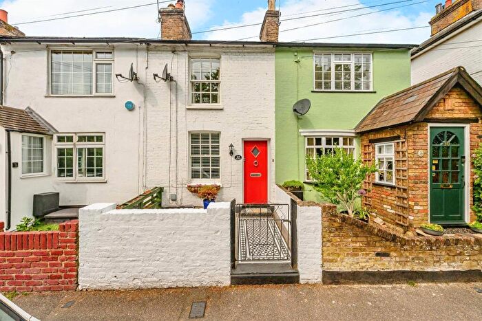 2 Bedroom Cottage For Sale In Cotterells, Hemel Hempstead, HP1
