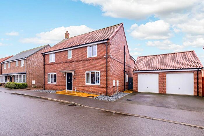 4 Bedroom Detached House For Sale In Willow Court, Cowbit, PE12