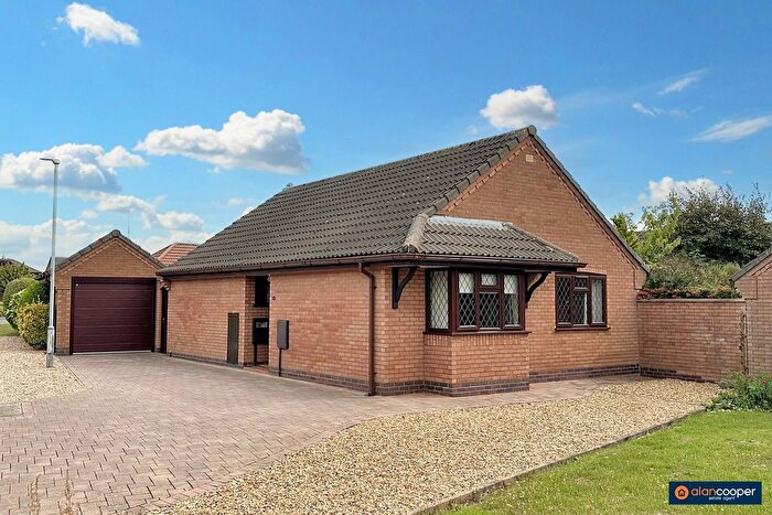 2 Bedroom Detached Bungalow For Sale In Norwich Close, St Nicolas Park, Nuneaton, CV11
