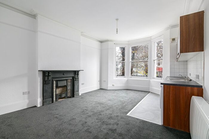 1 Bedroom Flat To Rent In Woodchurch Road, London, NW6