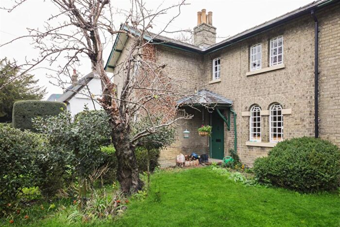 2 Bedroom End Of Terrace House To Rent In High Street, Grantchester, Cambridge, CB3