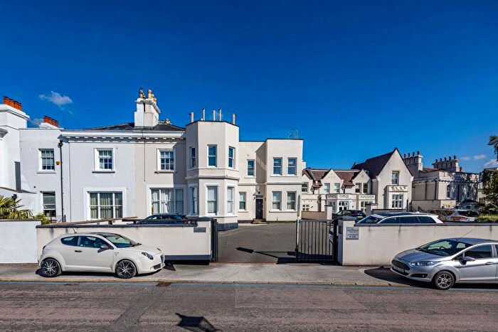 2 Bedroom Flat To Rent In Cavendish House, Park Terrace, Nottingham, NG1