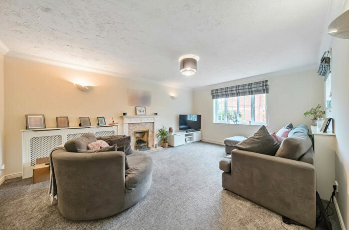 4 Bedroom Detached House For Sale In Lynams, Church Crookham, Fleet, GU52