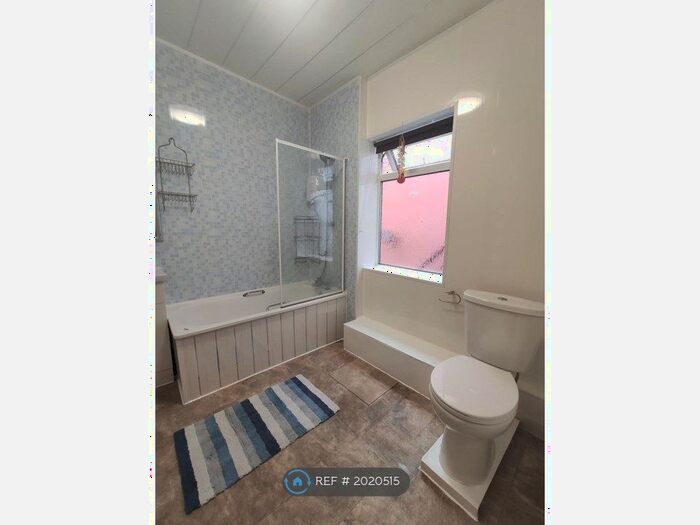 3 Bedroom Flat To Rent In Copson Street, Manchester, M20