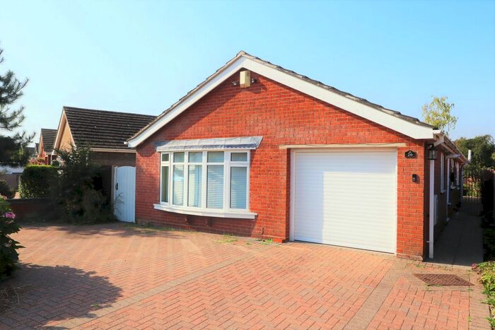 4 Bedroom Detached Bungalow To Rent In Mellows Close, Reepham, LN3