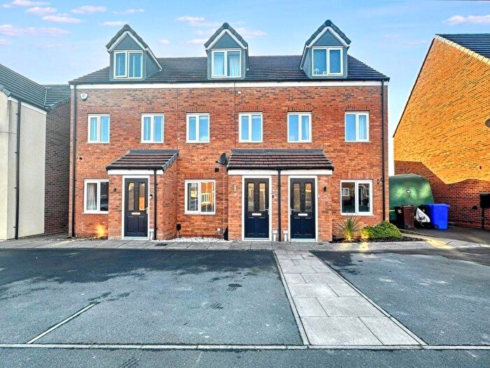 3 Bedroom Semi-Detached House To Rent In Elka Road, Ilkeston, DE7