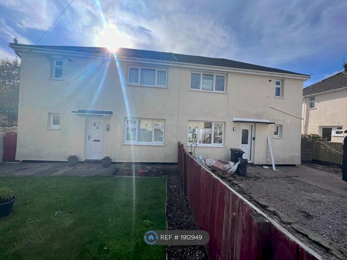 3 Bedroom Semi-Detached House To Rent In Tydfil Close, Trelewis, Treharris, CF46