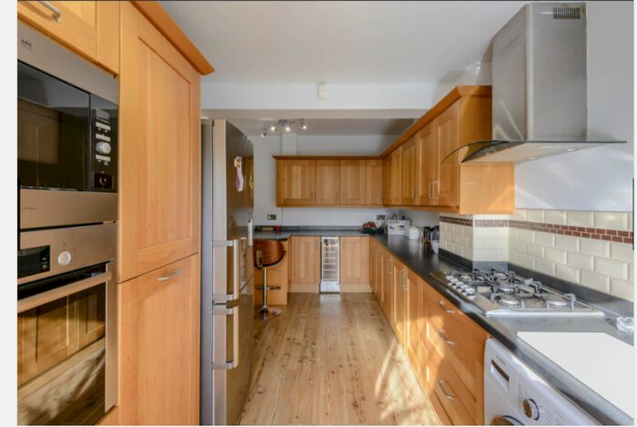 4 Bedroom Terraced House To Rent In New Road, London, E4