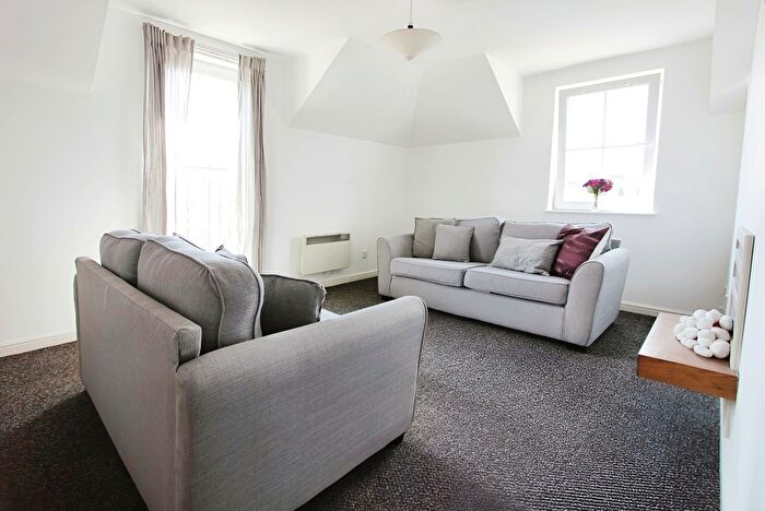 2 Bedroom Flat To Rent In Giles Street, Edinburgh, EH6