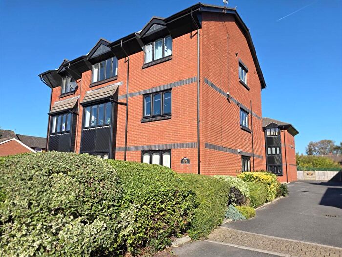 2 Bedroom Flat For Sale In Elim Court, Victoria Street, Lytham, FY8