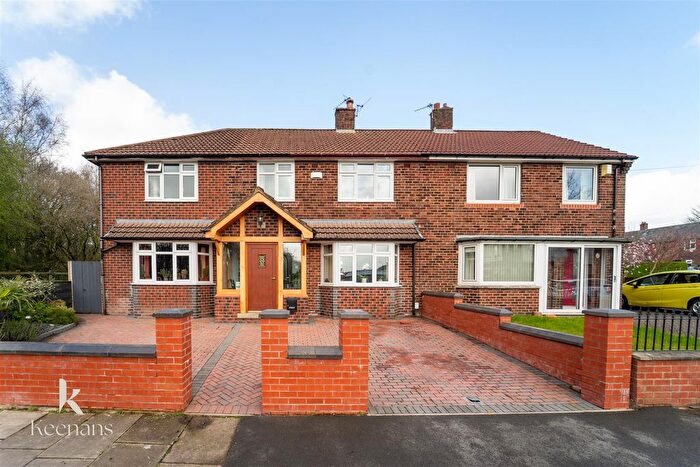 4 Bedroom Semi Detached House For Sale In Sycamore Avenue, Radcliffe, Manchester, M26