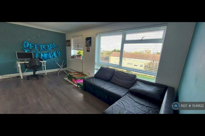 2 Bedroom Flat To Rent In Arndell House, Sutton, SM1