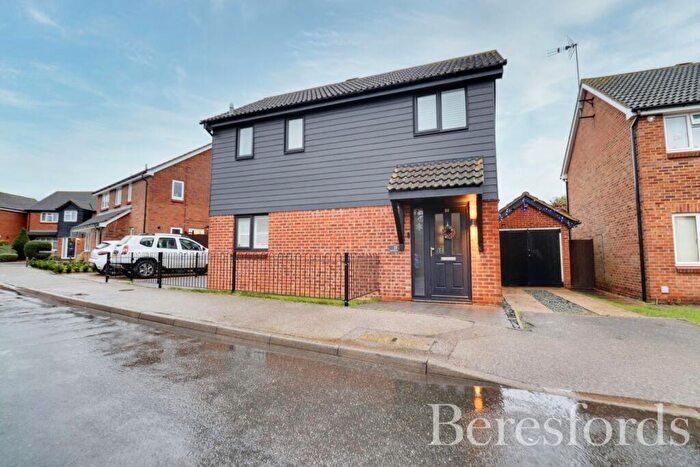 4 Bedroom Detached House For Sale In Coopers Avenue, Heybridge, CM9