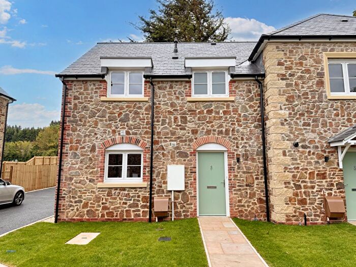 3 Bedroom Semi-Detached House To Rent In Periton Mead, Minehead, TA24