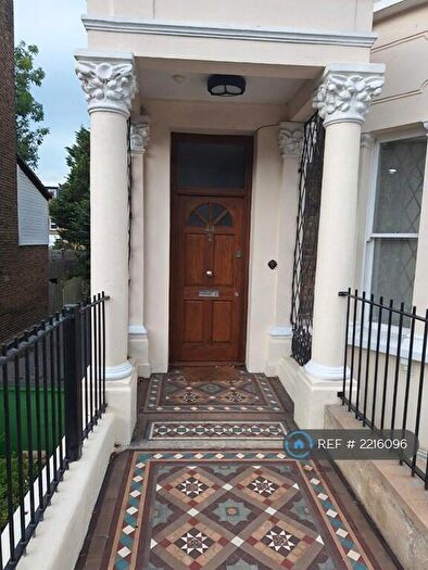 2 Bedroom Flat To Rent In Wellington Gardens, London, SE7