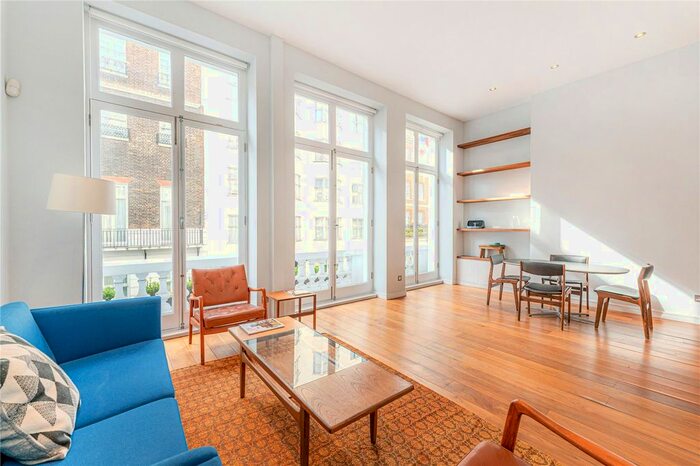 1 Bedroom Flat To Rent In Hertford Street, Mayfair, London, W1J