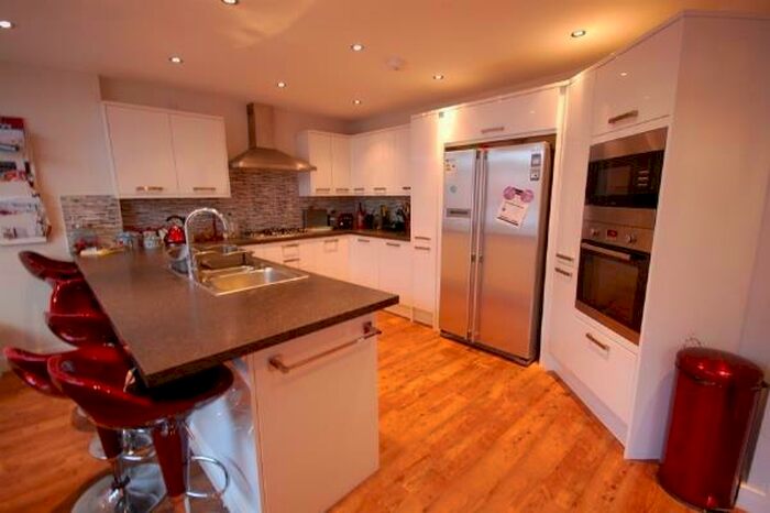 8 Bedroom House To Rent In Heeley Road, Birmingham, B29