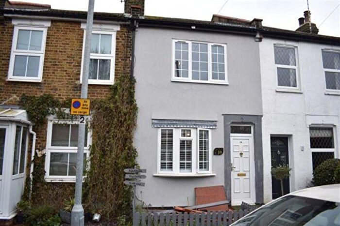 2 Bedroom Terraced House To Rent In Bedroom Terraced House In Southend On Sea, SS1