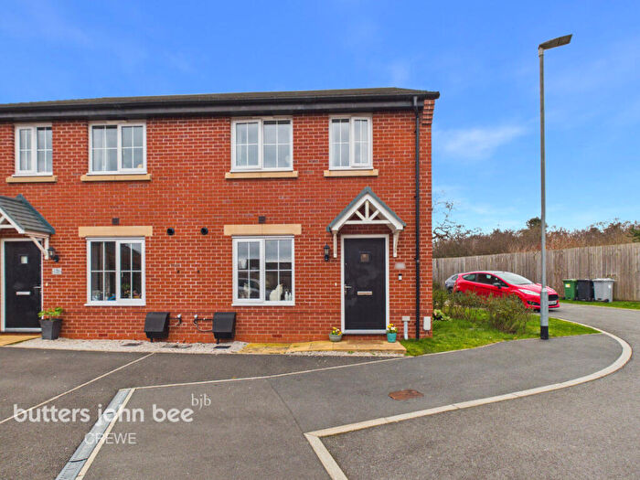 3 Bedroom Semi Detached House For Sale In Breward Road, Crewe, CW2