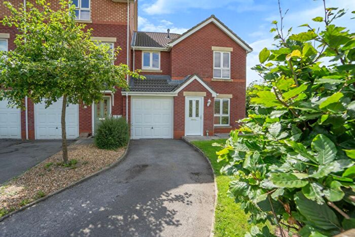 3 Bedroom House To Rent In Leeming Grove, Garston, Liverpool, Merseyside, L19